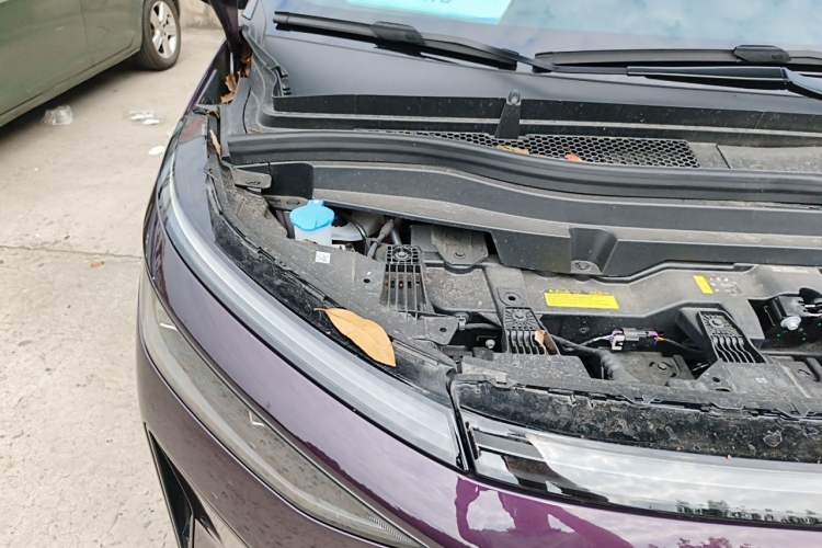 Used XPeng X9 2026 Model—Range-Extended Version 1602 Ultra Engine Bay Right