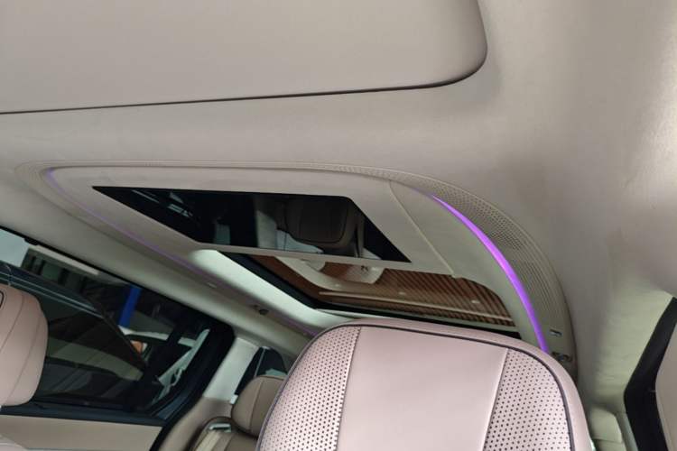 Used XPeng X9 2026 Model—Range-Extended Version 1602 Ultra Headliner