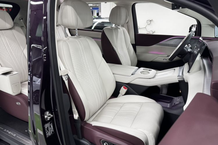 Used XPeng X9 2026 Model—Range-Extended Version 1602 Ultra Interior 5