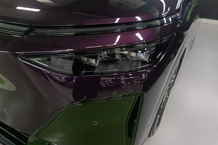 Used XPeng X9 2026 Model—Range-Extended Version 1602 Ultra Left Front Headlight