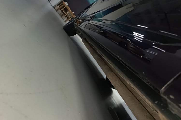 Used XPeng X9 2026 Model—Range-Extended Version 1602 Ultra Right Side Sill