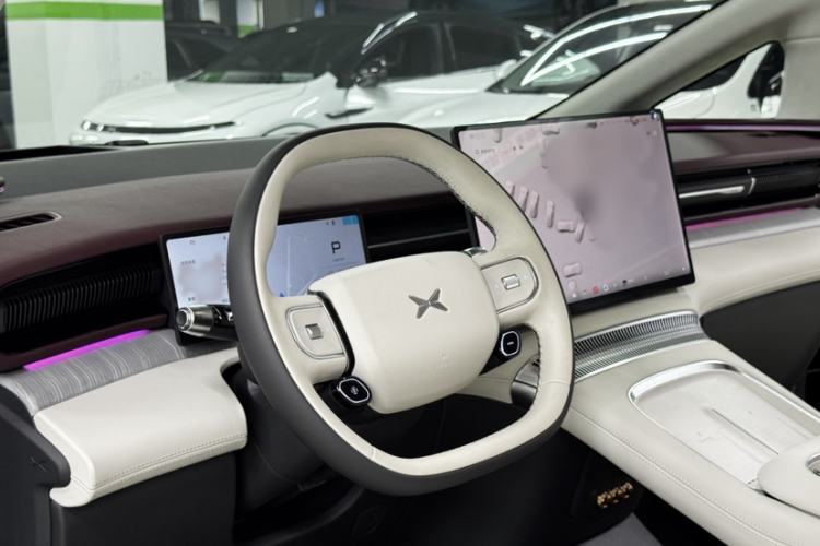 Used XPeng X9 2026 Model—Range-Extended Version 1602 Ultra Steering Wheel
