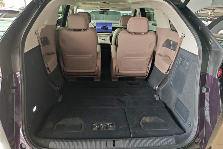Used XPeng X9 2026 Model—Range-Extended Version 1602 Ultra Trunk