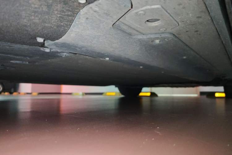 Used XPeng X9 2026 Model—Range-Extended Version 1602 Max Chassis Front Left
