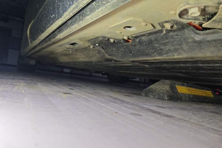 Used XPeng X9 2026 Model—Range-Extended Version 1602 Ultra Chassis Rear Left