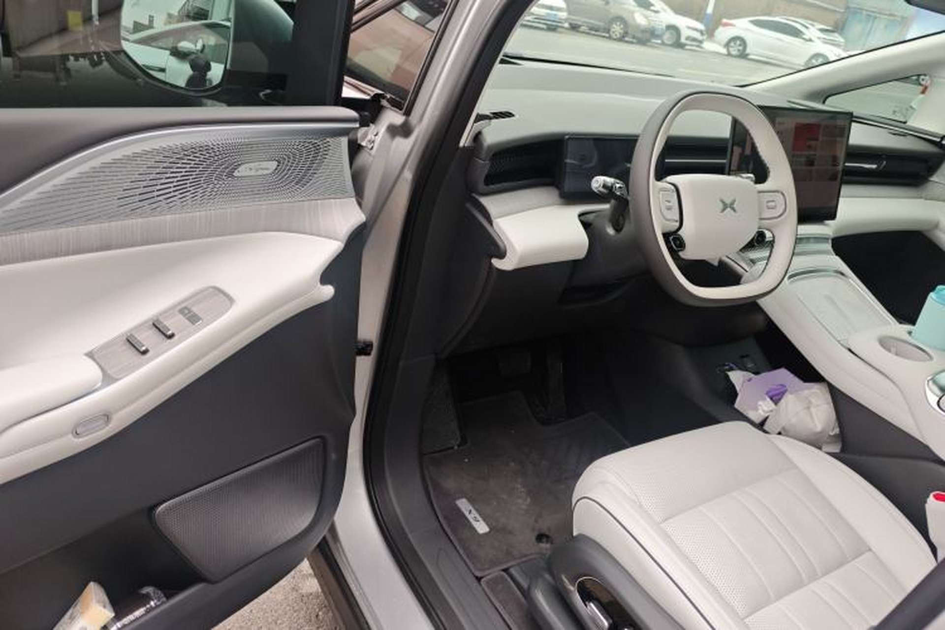 Used XPeng X9 2026 Model—Range-Extended Version 1602 Ultra Driver Seat