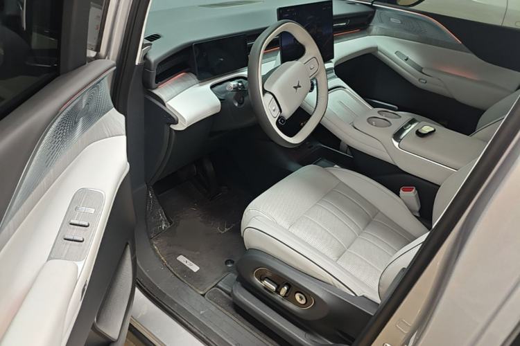 Used XPeng X9 2026 Model—Range-Extended Version 1602 Ultra Driver Seat