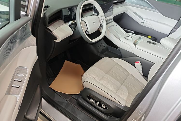 Used XPeng X9 2026 Model—Range-Extended Version 1602 Ultra Driver Seat
