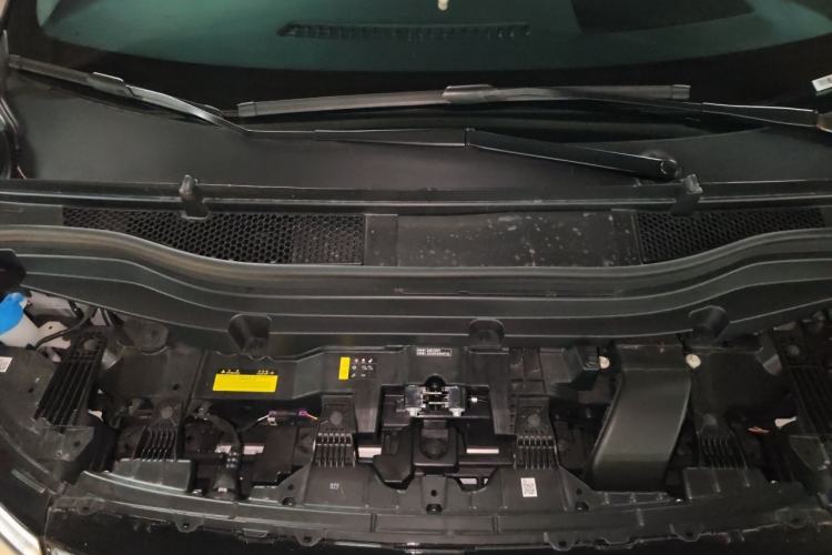Used XPeng X9 2026 Model—Range-Extended Version 1602 Max Engine Bay