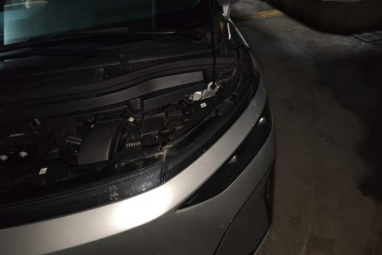 Used XPeng X9 2026 Model—Range-Extended Version 1602 Ultra Engine Bay Left