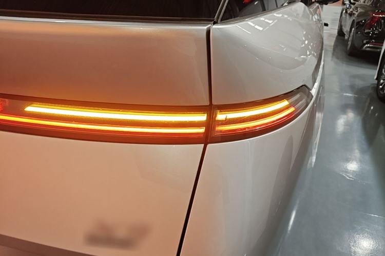 Used XPeng X9 2026 Model—Range-Extended Version 1602 Ultra Exterior 3