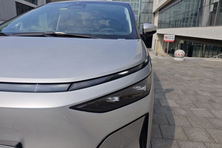 Used XPeng X9 2026 Model—Range-Extended Version 1602 Ultra Exterior 3