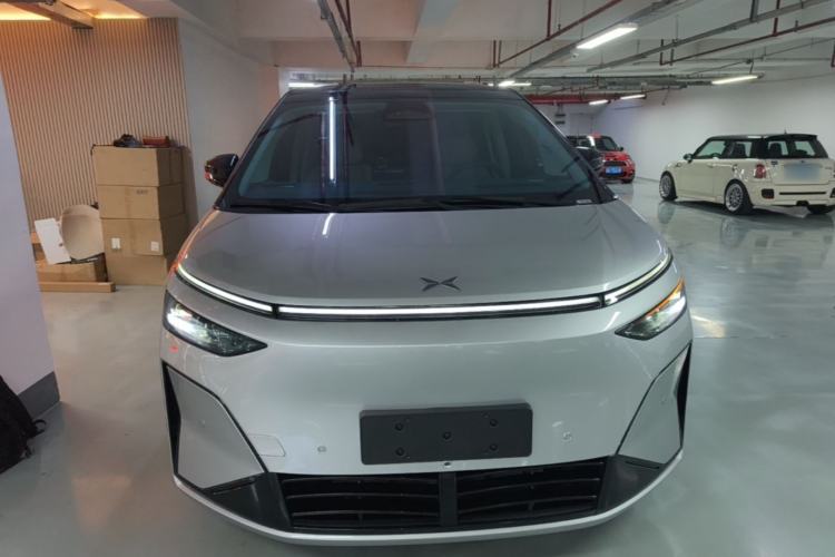 Used XPeng X9 2026 Model—Range-Extended Version 1602 Max Front