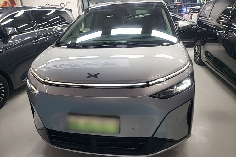 Used XPeng X9 2026 Model—Range-Extended Version 1602 Ultra Front