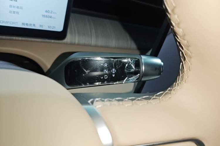 Used XPeng X9 2026 Model—Range-Extended Version 1602 Ultra Gear Lever