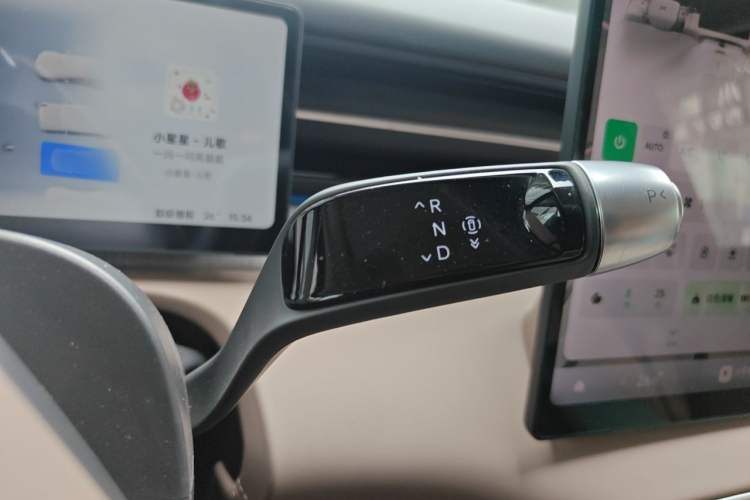 Used XPeng X9 2026 Model—Range-Extended Version 1602 Ultra Gear Lever