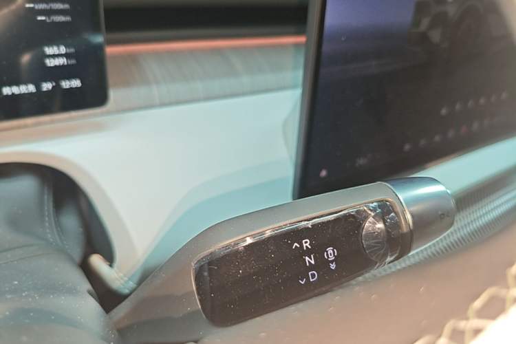 Used XPeng X9 2026 Model—Range-Extended Version 1602 Ultra Gear Lever