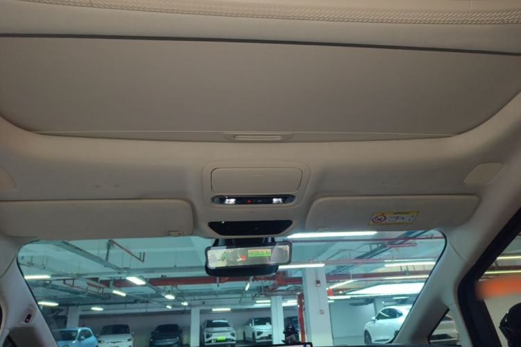 Used XPeng X9 2026 Model—Range-Extended Version 1602 Max Headliner