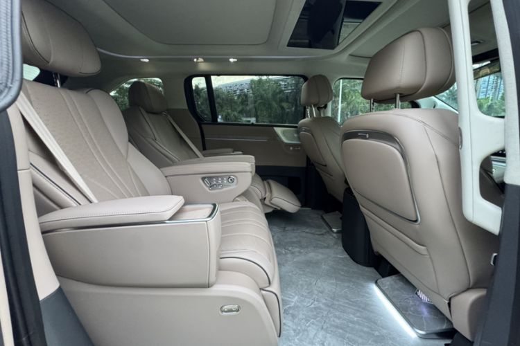 Used XPeng X9 2026 Model—Range-Extended Version 1602 Ultra Interior 2