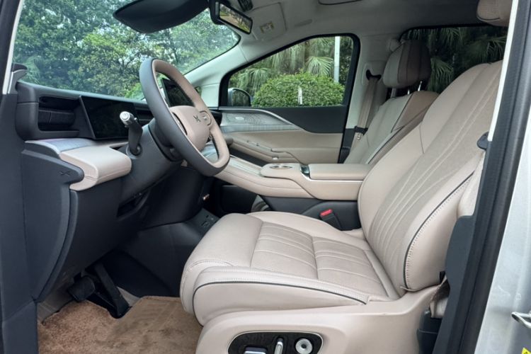Used XPeng X9 2026 Model—Range-Extended Version 1602 Ultra Interior 7