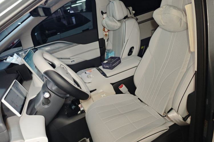 Used XPeng X9 2026 Model—Range-Extended Version 1602 Ultra Left Front Seat