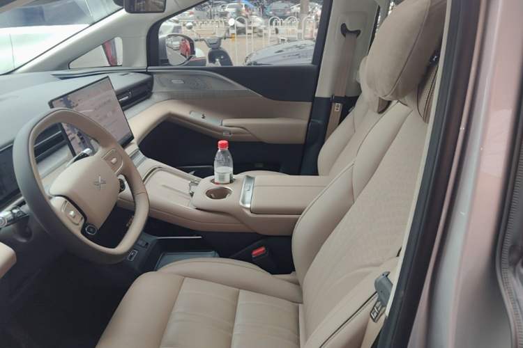 Used XPeng X9 2026 Model—Range-Extended Version 1602 Max Left Front Seat