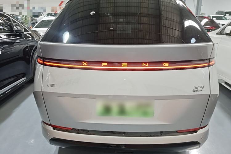 Used XPeng X9 2026 Model—Range-Extended Version 1602 Ultra Rear