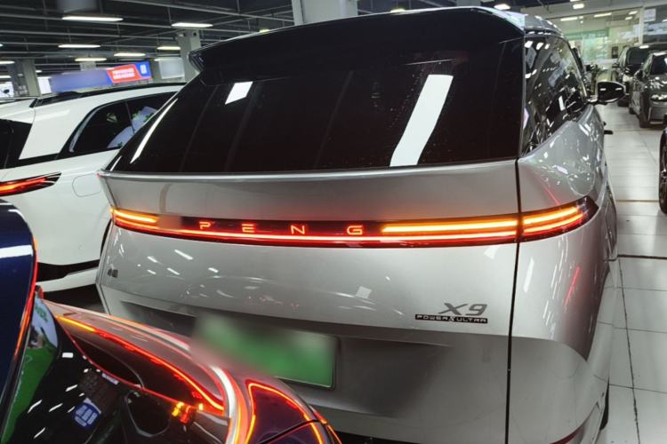 Used XPeng X9 2026 Model—Range-Extended Version 1602 Ultra Rear