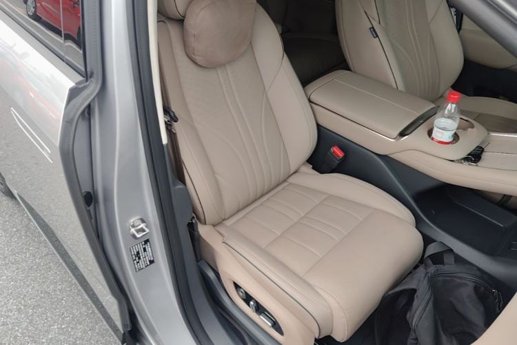 Used XPeng X9 2026 Model—Range-Extended Version 1602 Max Right Front Seat