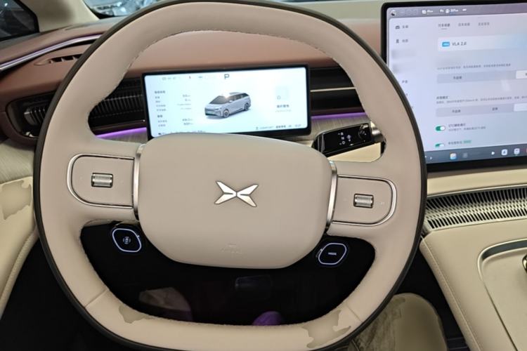 Used XPeng X9 2026 Model—Range-Extended Version 1602 Ultra Steering Wheel