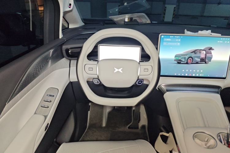 Used XPeng X9 2026 Model—Range-Extended Version 1602 Ultra Steering Wheel
