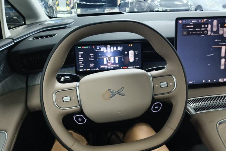 Used XPeng X9 2026 Model—Range-Extended Version 1602 Ultra Steering Wheel