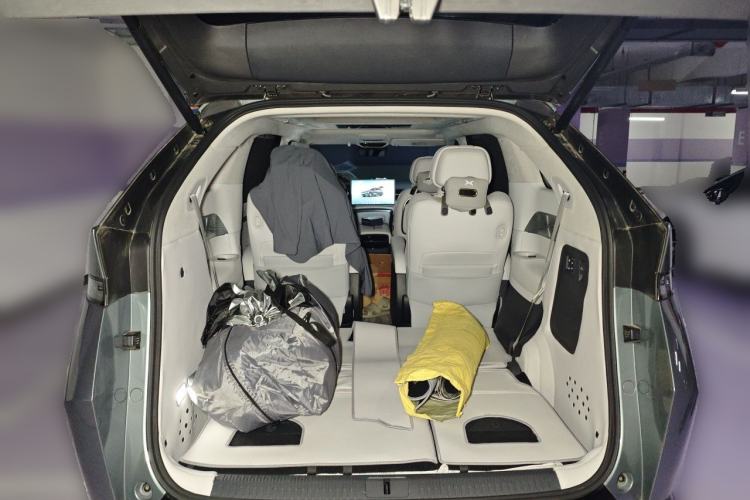 Used XPeng X9 2026 Model—Range-Extended Version 1602 Ultra Trunk