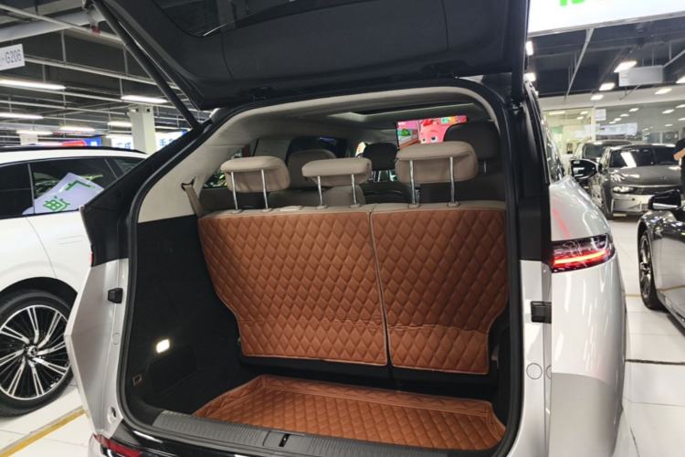 Used XPeng X9 2026 Model—Range-Extended Version 1602 Ultra Trunk