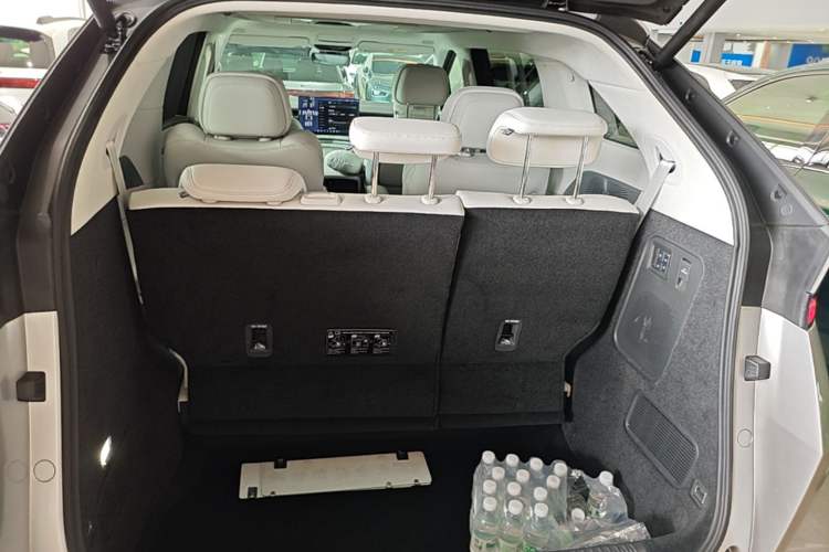 Used XPeng X9 2026 Model—Range-Extended Version 1602 Ultra Trunk