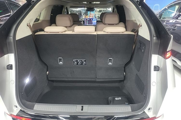 Used XPeng X9 2026 Model—Range-Extended Version 1602 Ultra Trunk