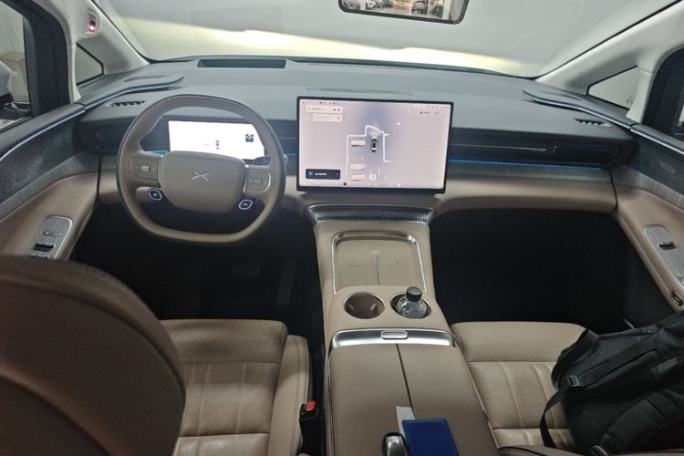 Used XPeng X9 2026 Model—Range-Extended Version 1602 Ultra Center Console