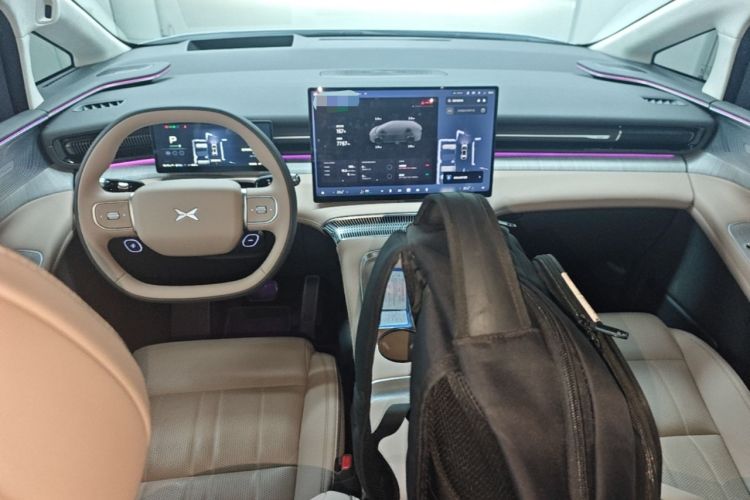 Used XPeng X9 2026 Model—Range-Extended Version 1602 Ultra Center Console