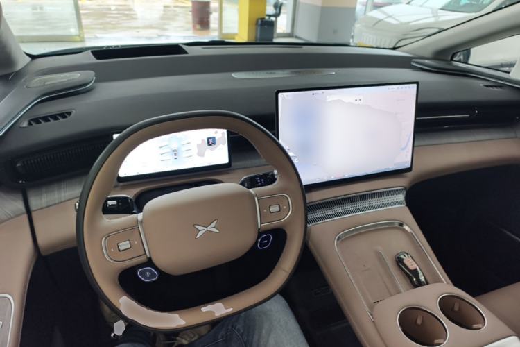 Used XPeng X9 2026 Model—Range-Extended Version 1602 Ultra Center Console