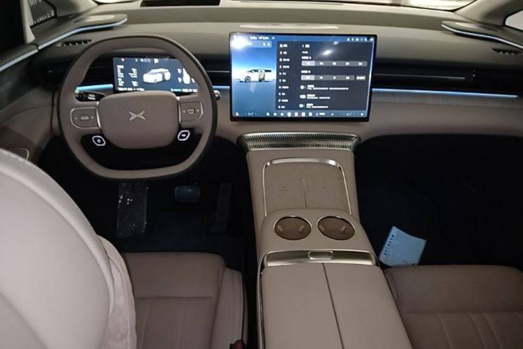 Used XPeng X9 2026 Model—Range-Extended Version 1602 Ultra Center Console