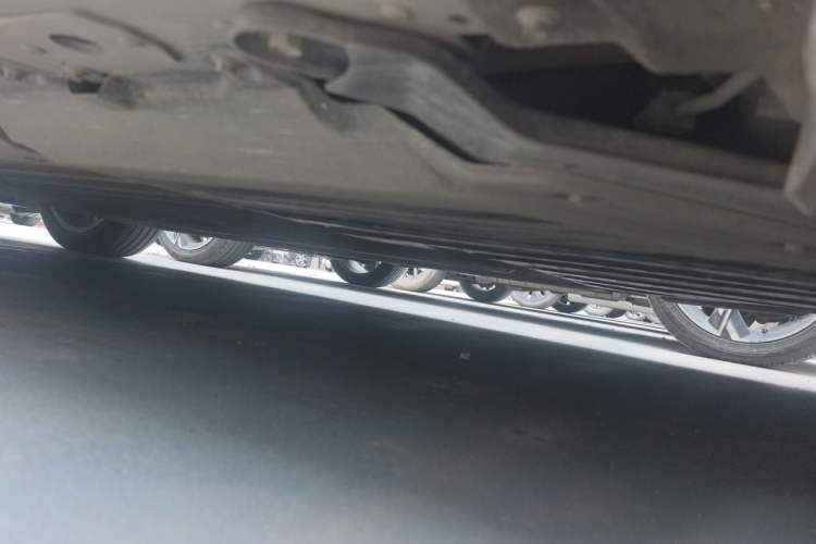 Used XPeng X9 2026 Model—Range-Extended Version 1602 Max Chassis Rear Left