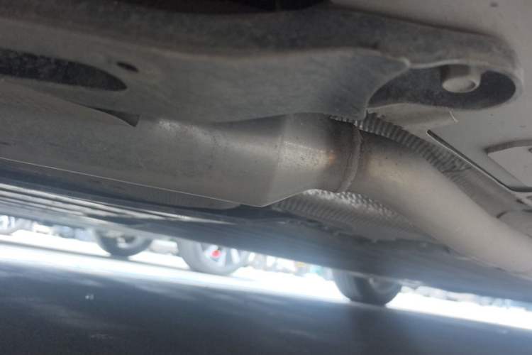 Used XPeng X9 2026 Model—Range-Extended Version 1602 Max Chassis Rear Right