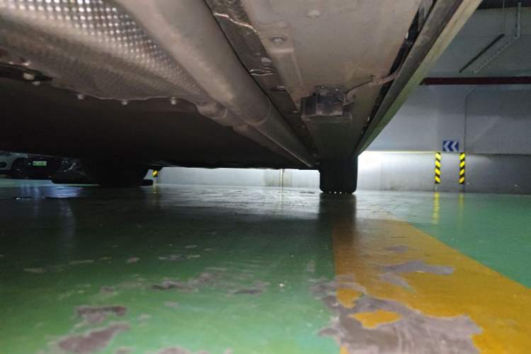 Used XPeng X9 2026 Model—Range-Extended Version 1602 Max Chassis Rear Right