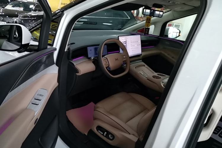 Used XPeng X9 2026 Model—Range-Extended Version 1602 Ultra Driver Seat