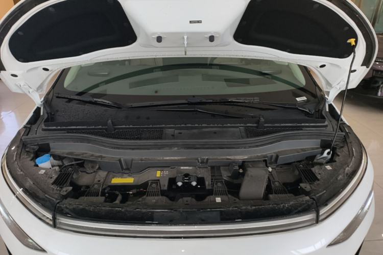 Used XPeng X9 2026 Model—Range-Extended Version 1602 Ultra Engine Bay
