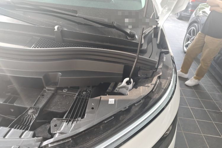 Used XPeng X9 2026 Model Pure Electric 665 Max Engine Bay Left