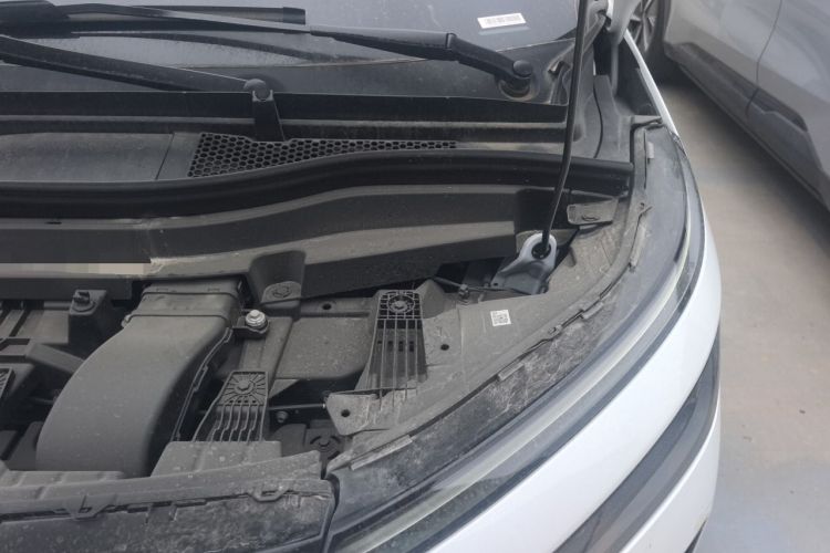 Used XPeng X9 2026 Model—Range-Extended Version 1602 Max Engine Bay Left