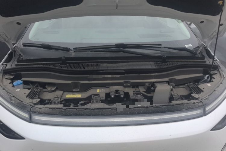 Used XPeng X9 2026 Model—Range-Extended Version 1602 Max Engine Bay