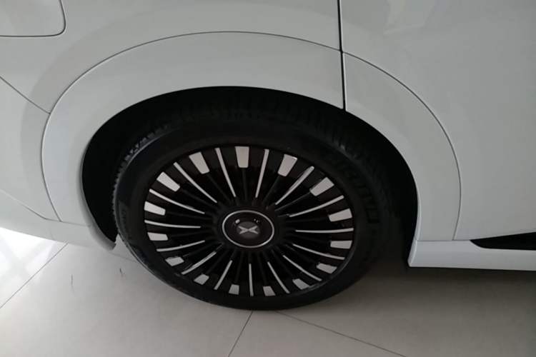 Used XPeng X9 2026 Model—Range-Extended Version 1602 Ultra Exterior 5