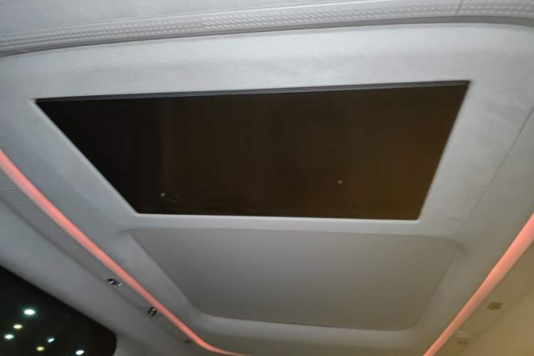 Used XPeng X9 2026 Model—Range-Extended Version 1602 Ultra Headliner